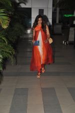 Raveena Tandon snapped at Airport in Mumbai on 19th Oct 2014